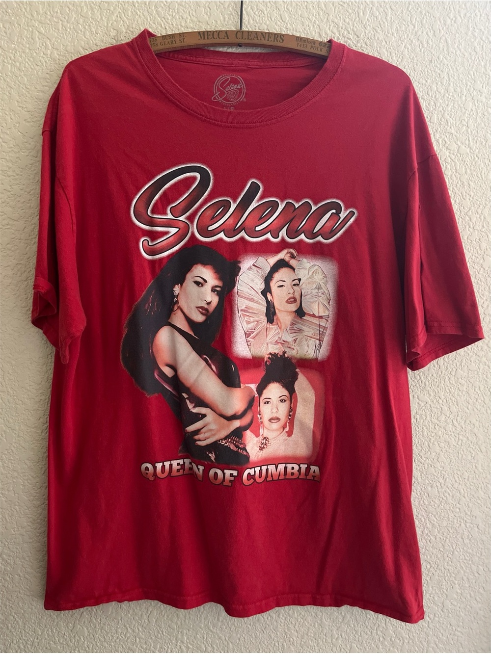 Selena Queen of Cumbia Tee Size Large